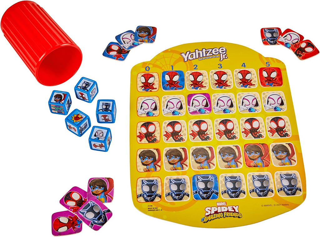 Yahtzee Jr. Marvel Edition spider man game set dice board game for kids